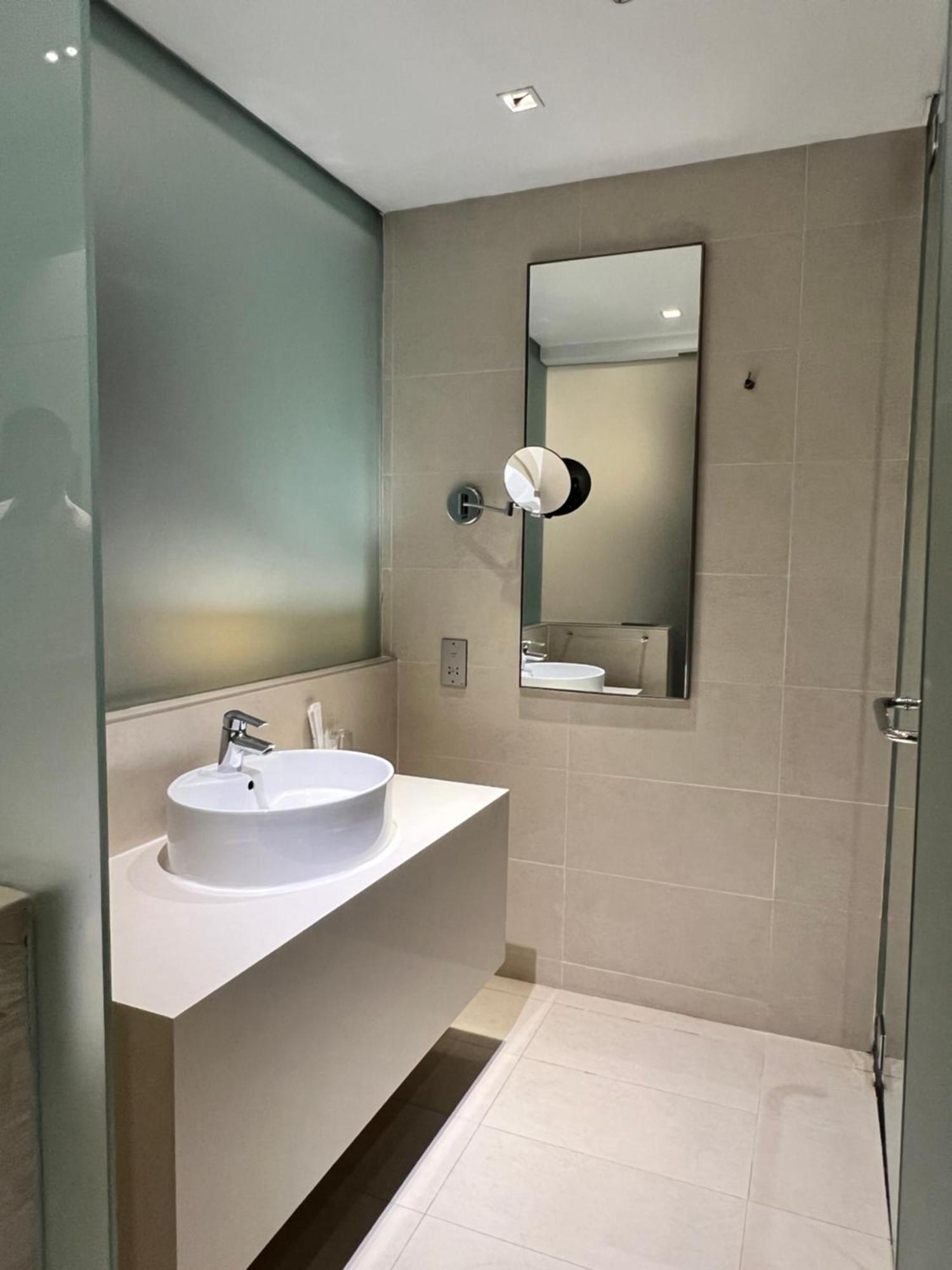 Hotel D'hotel 4*