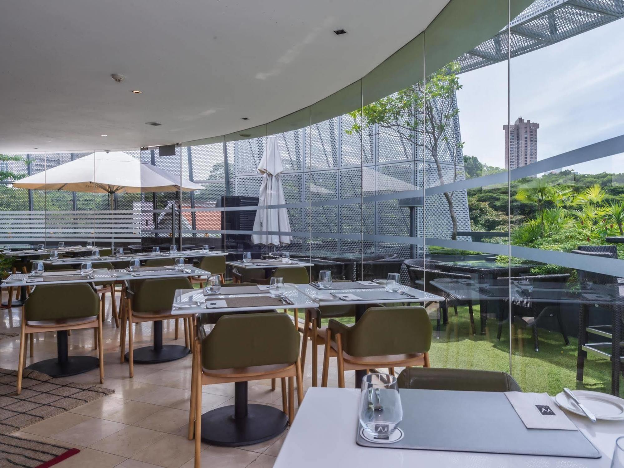 D'hotel 4*